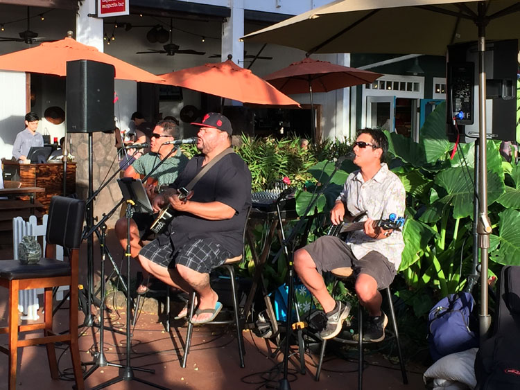 The Shops at Kukui'ula Entertainment
