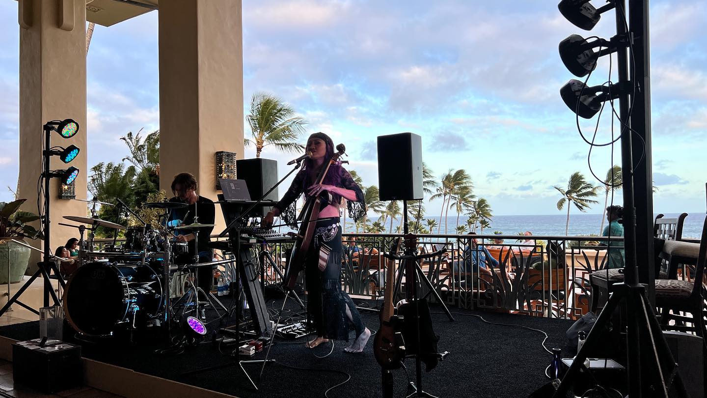 Enjoying @fallingdownromance right now at the Grand Hyatt Kauai. Wonderful!